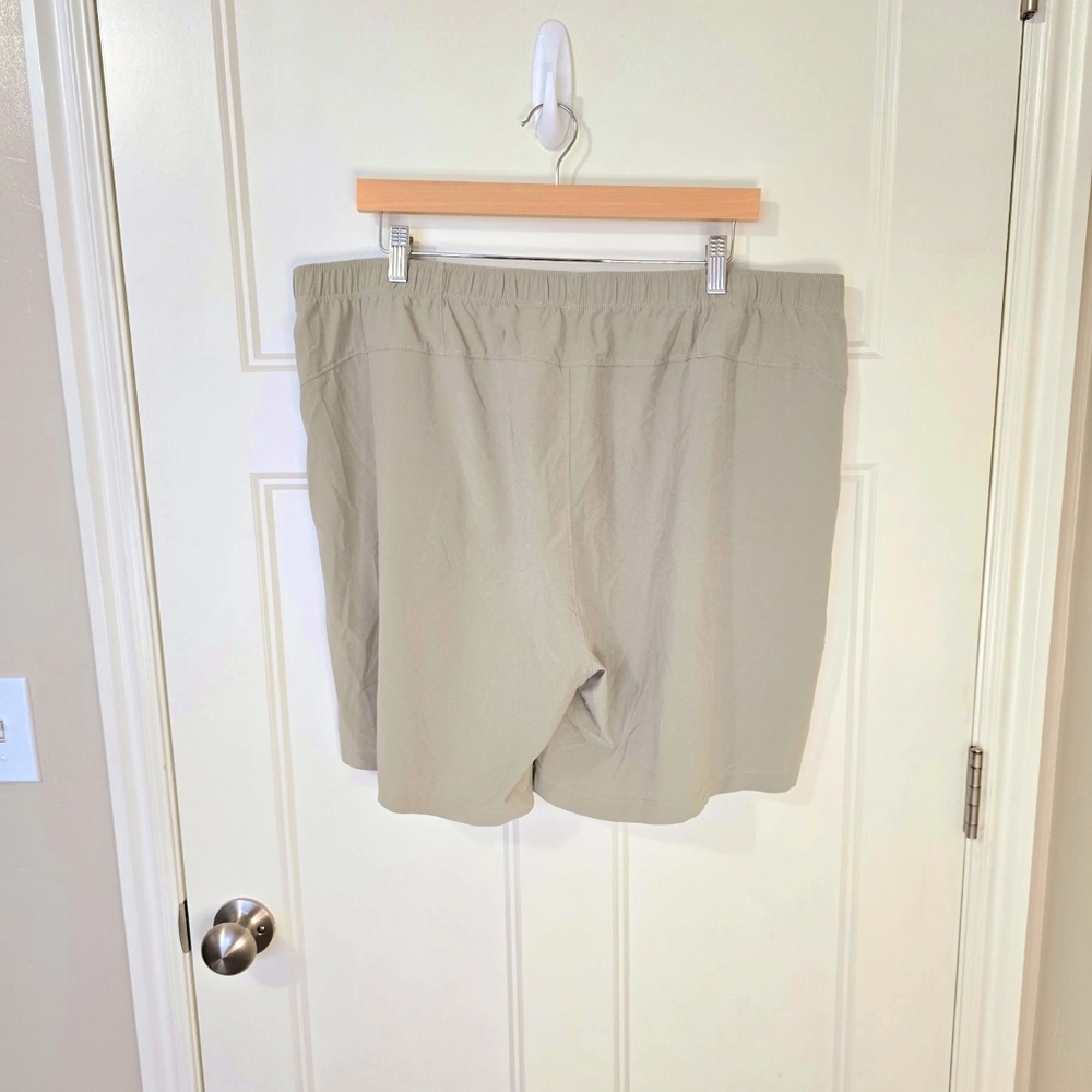 Rhone Essentials 7" Shorts Light Khaki Tan Men's XXL Activewear Outdoor - Picture 2 of 11